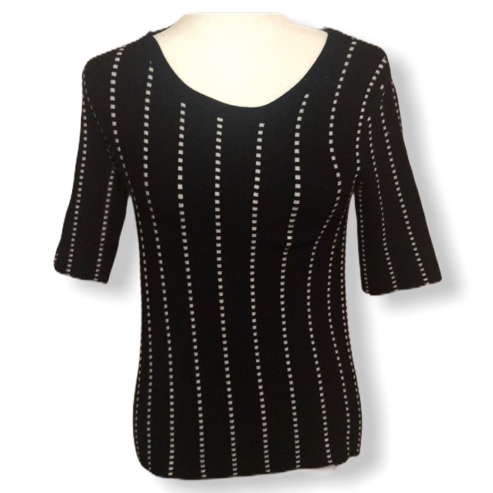 SAKS 5TH AVENUE Soft  Cotton Sweater Size Small